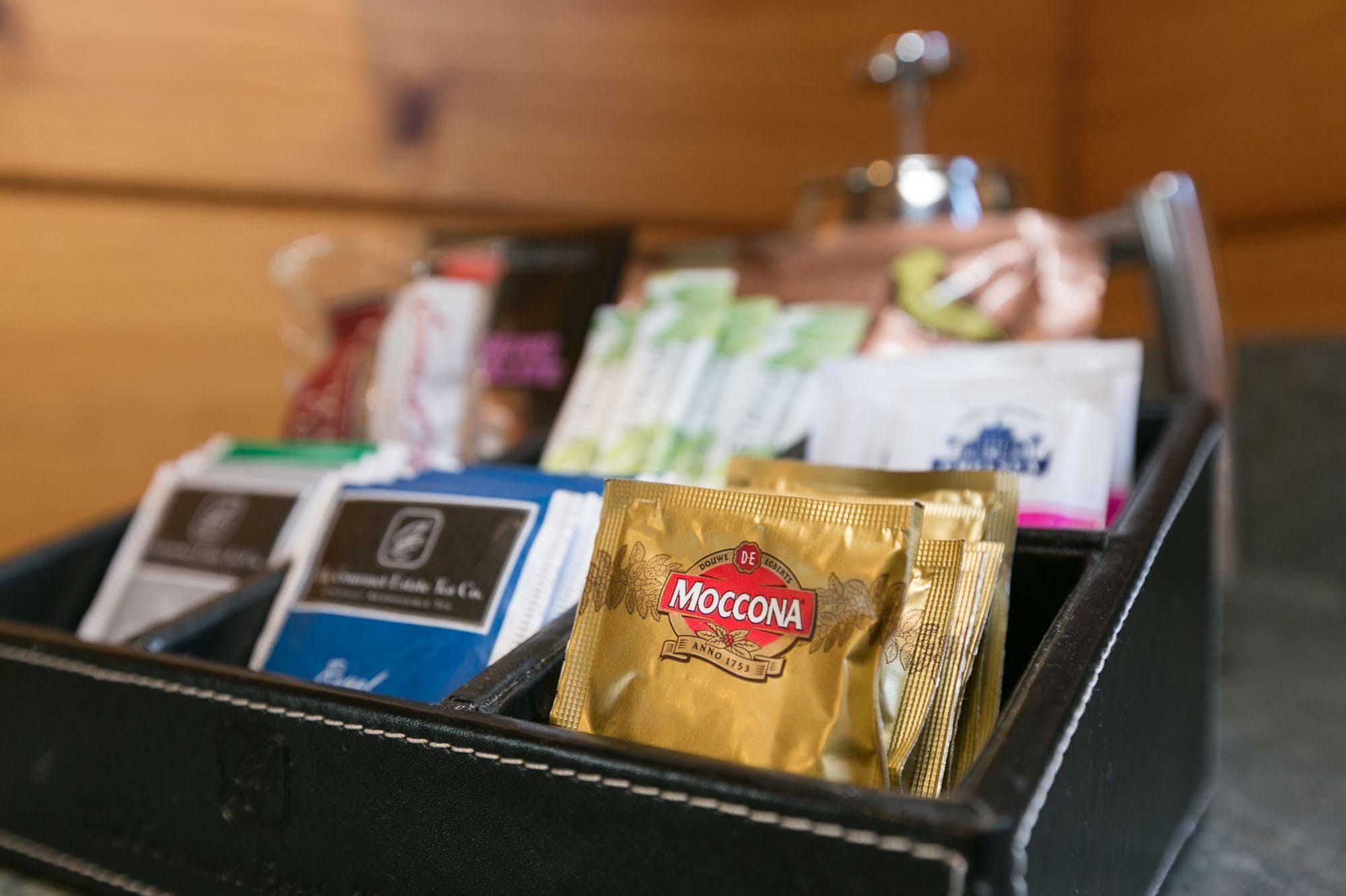 Lockwood Manor Motel Ню Плимут Екстериор снимка