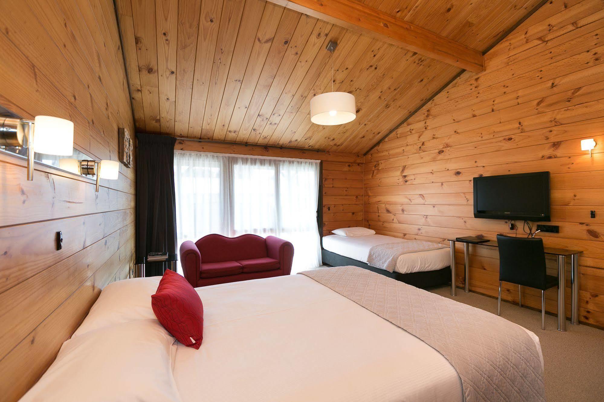 Lockwood Manor Motel Ню Плимут Екстериор снимка