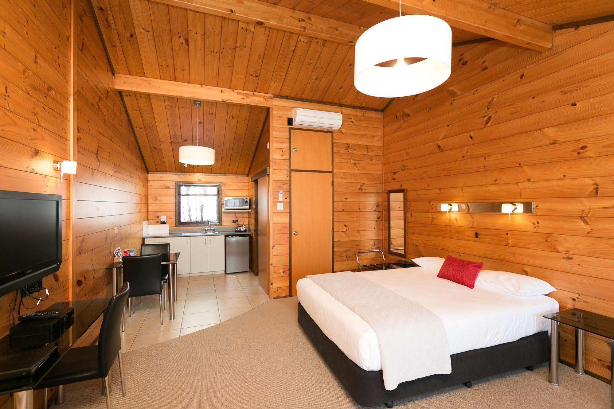Lockwood Manor Motel Ню Плимут Екстериор снимка